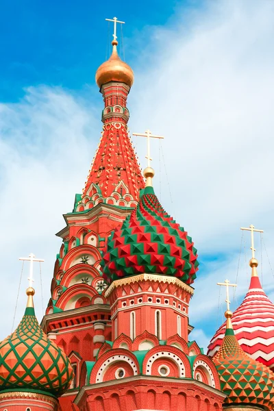 Domes of the famous Head of St. Basil's Cathedral on Red square, — Stock Photo, Image