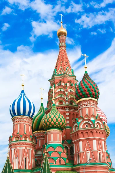 著名的圣罗勒的头上莫斯科红场大教堂的圆顶 — 图库照片