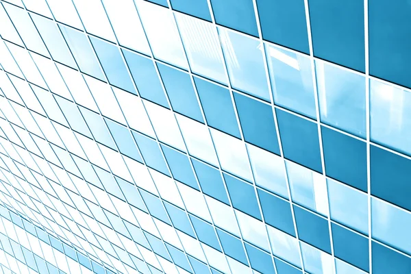 Transparente Glaswand eines Bürogebäudes — Stockfoto