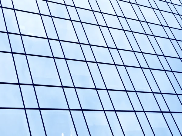 Glaswand eines Wolkenkratzers — Stockfoto