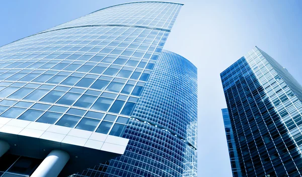 Rincón moderno edificio de oficinas azul — Foto de Stock