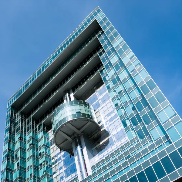 Torre texturizada de arranha-céus de negócios — Fotografia de Stock