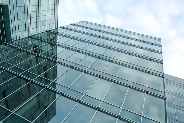 Pared de cristal azul del edificio moderno — Foto de Stock
