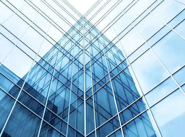 Parete di vetro trasparente dell'edificio per uffici — Foto Stock