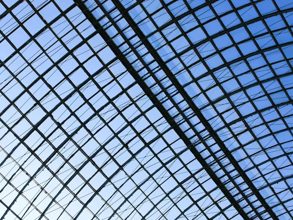 現代の青い天井 — ストック写真