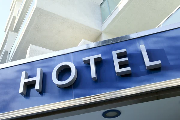 Modern, új szálloda világos kék homlokzata Jogdíjmentes Stock Képek