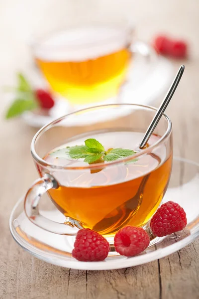 Čaj s mátou a berry — Stock fotografie