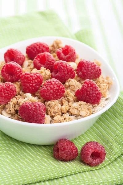 Cereal con frambuesa fresca —  Fotos de Stock