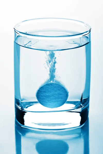 stock image Tablet in glass of water