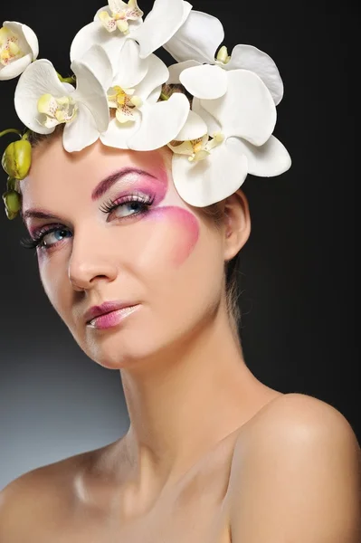 Kreatív make-up a gyönyörű nő — Stock Fotó