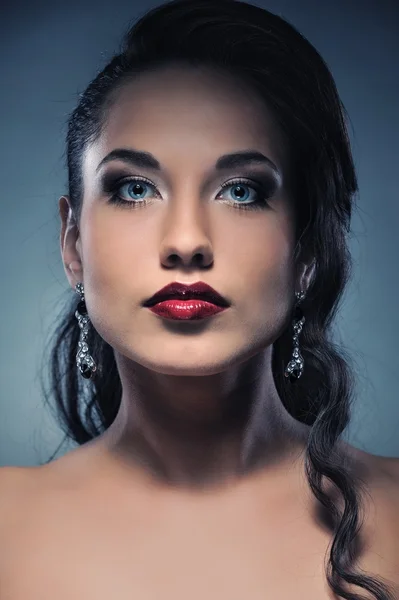 Portrét krásné ženy bruneta — Stock fotografie