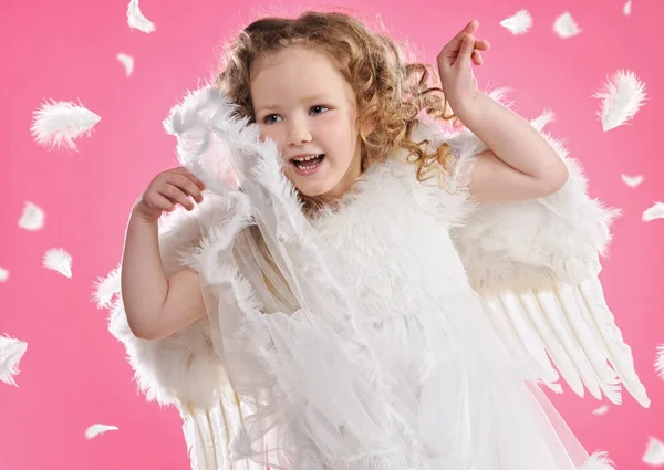 Mooi meisje engel — Stockfoto