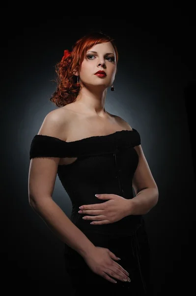매력적인 빨간 머리 여자 — 스톡 사진