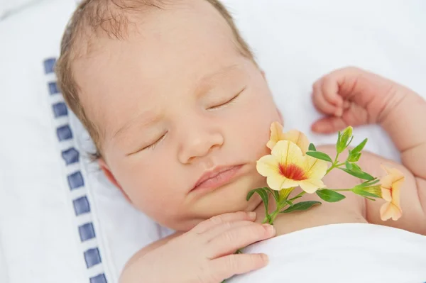 Nukkuva vauva — kuvapankkivalokuva