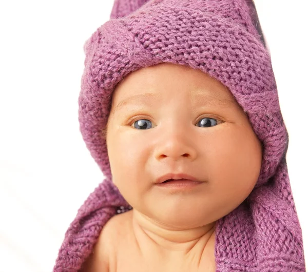 Close-up retrato de um bebê triste — Fotografia de Stock