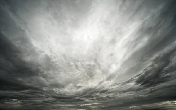 Cielo tormentoso —  Fotos de Stock