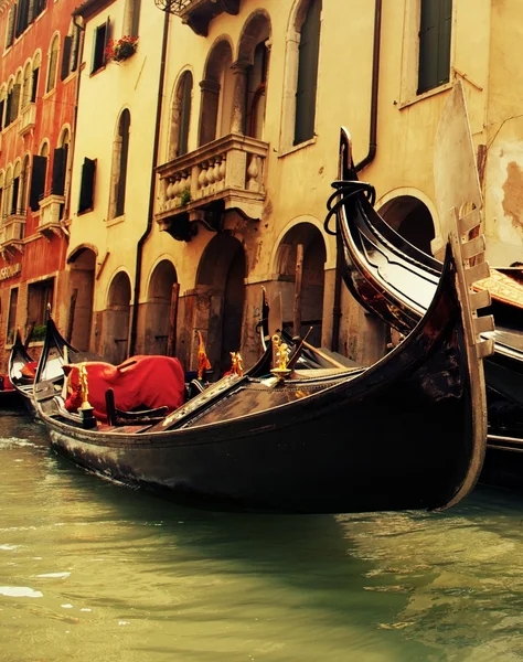 Tradicional Veneza gandola passeio — Fotografia de Stock