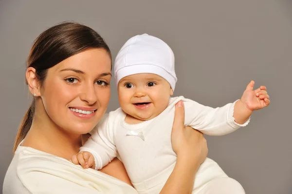Matka s dítětem rozkošný — Stock fotografie