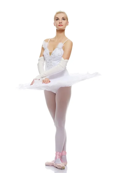 Красивая балерина на белом фоне — стоковое фото