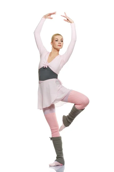 Schöne Balletttänzerin isoliert auf weißem Hintergrund — Stockfoto