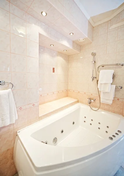 Interiér hotelu koupelna — Stock fotografie