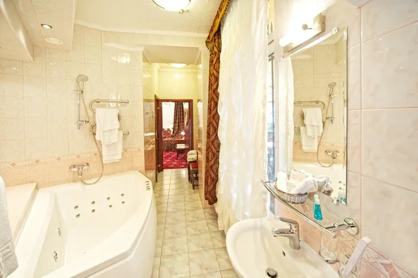 Ξενοδοχείο μπάνιο εσωτερικών — Φωτογραφία Αρχείου