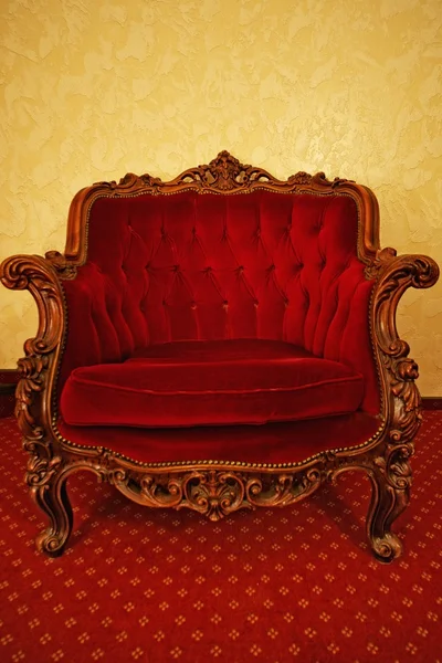 Розкіш червоний стілець — стокове фото