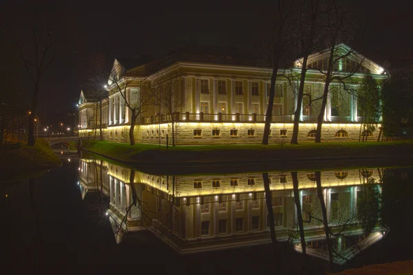 O palácio na Ilha de Pedra, São Petersburgo, Rússia Fotografias De Stock Royalty-Free