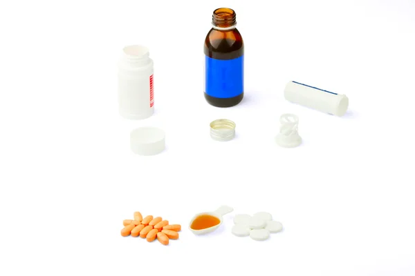 Tabletta és palackok — Stock Fotó