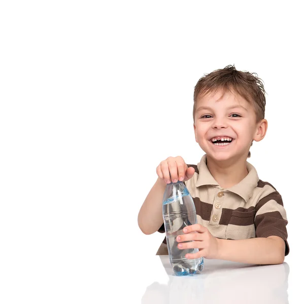 Chlapec s lahví vody — Stock fotografie