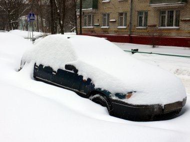 kar yağışı Moskova'da sonra arabaya