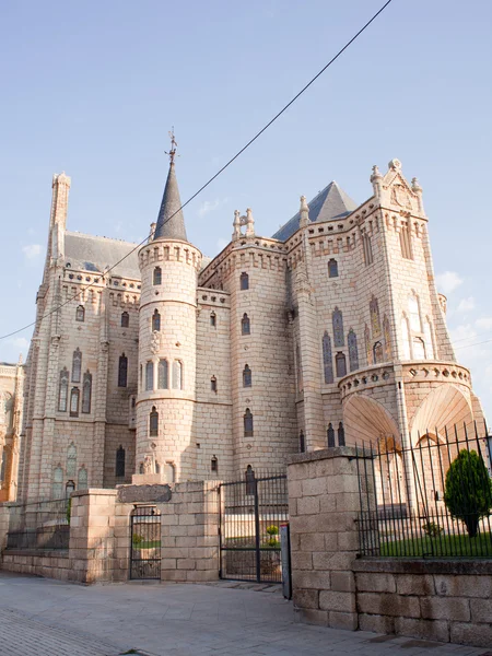 Het Bisschoppelijk paleis in astorga — Stockfoto