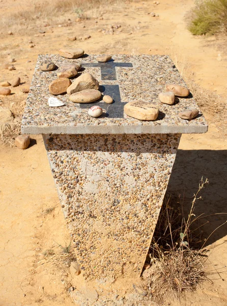 Stół kamienny — Zdjęcie stockowe