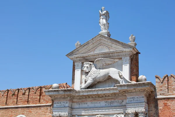 阿森纳，威尼斯的雕像 — 图库照片