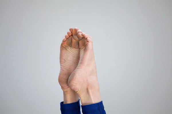 Нога гимнастки — стоковое фото