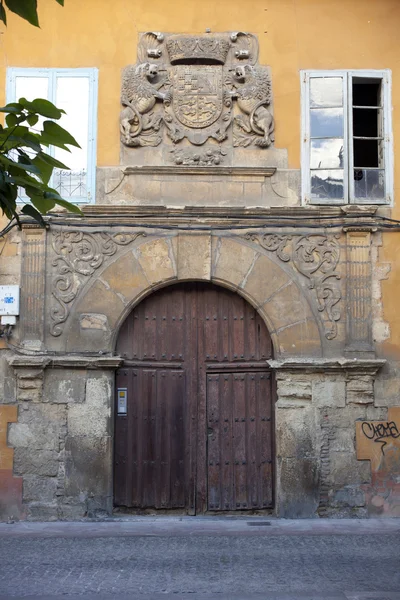 Portail d'un bâtiment historique, Léon — Photo