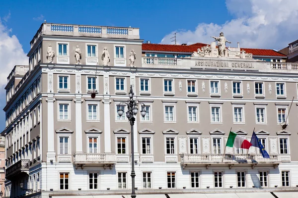 Edificio en plaza de la unidad, Trieste —  Fotos de Stock