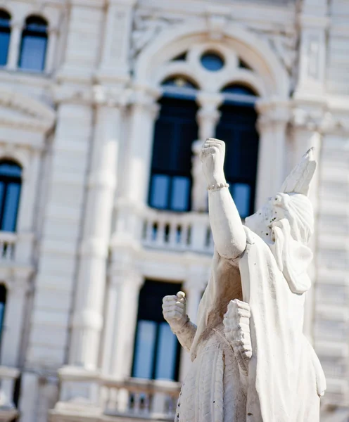 Estátua em Trieste — Fotografia de Stock