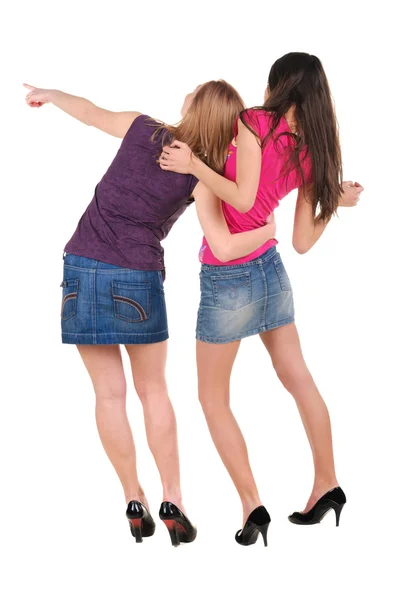 Twee jonge vrouwen aan de achterkant weergave. — Stockfoto