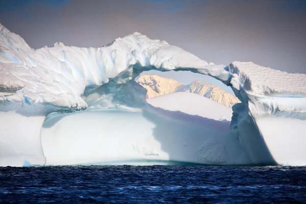 Iceberg antártico — Fotografia de Stock