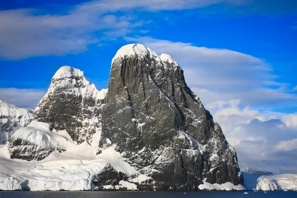 Snow-capped mountains in Antarctica Royalty Free Stock Images