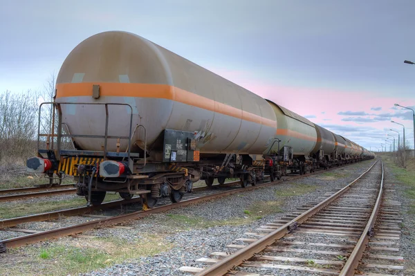 Транспортировка нефти и топлива по железной дороге — стоковое фото