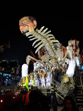 Viareggio gece karnaval