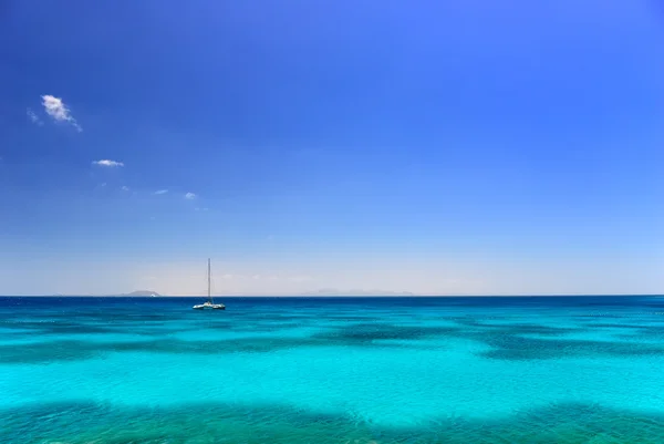 Синий океан — стоковое фото