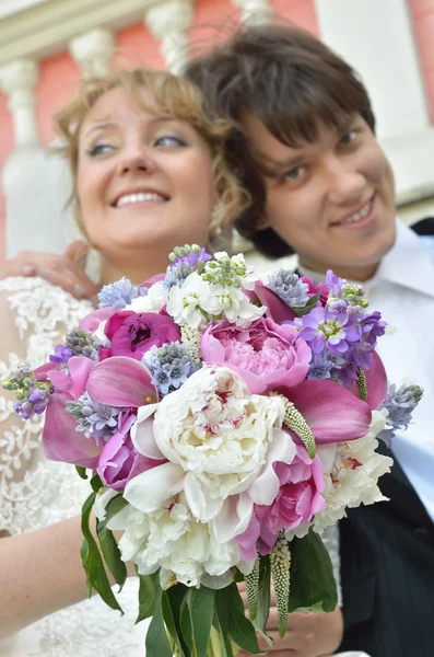Blond ženich a nevěsta — Stock fotografie