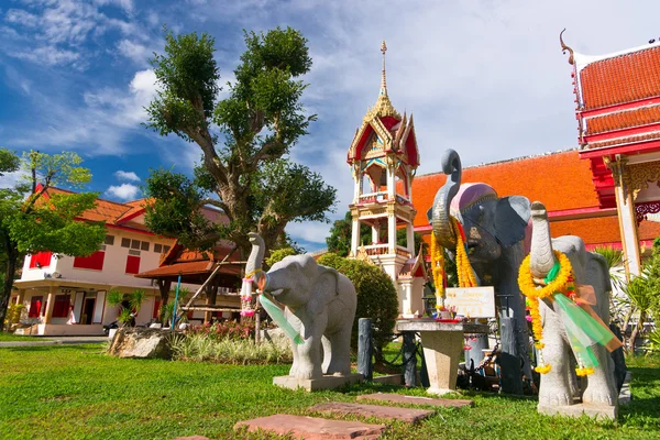Statyer av elefanter — Stockfoto