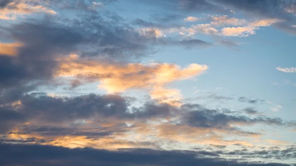 Nuvole al tramonto — Foto Stock