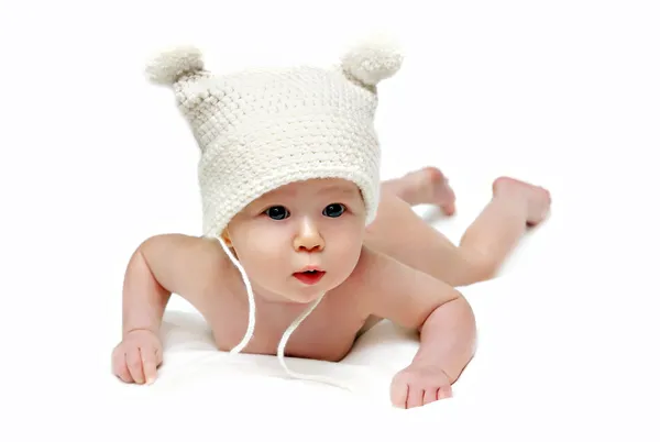 Novorozeně v čepici, izolované — Stock fotografie