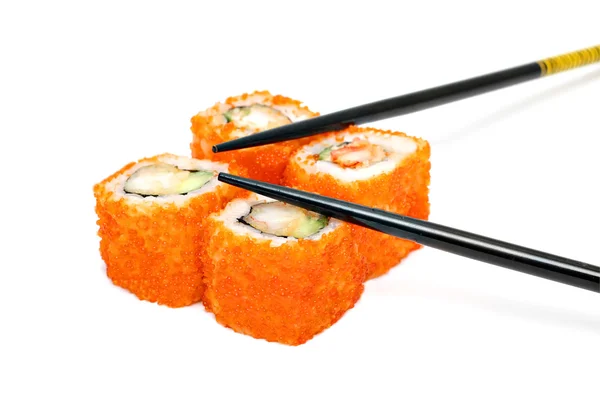 Conjunto de sushi - quatro rolos com caviar vermelho — Fotografia de Stock