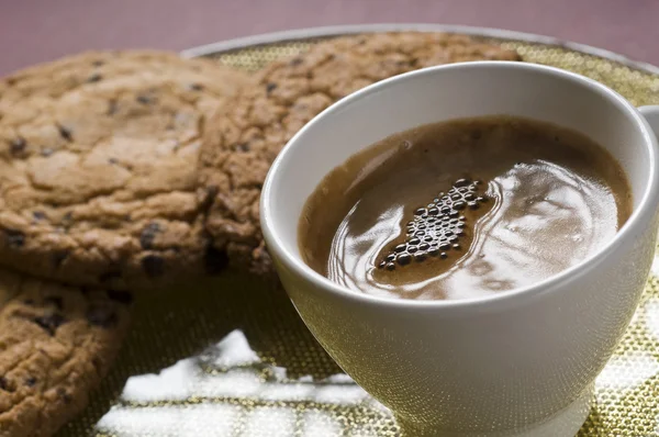 Coffee cup a čokolády cookie — Stock fotografie